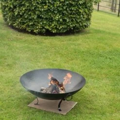 Iron Disc Fire Pit Bowl With Tripod Base -GardenGlamour pr2000029435 card3 lg