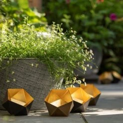 Geo Tealight Holder -GardenGlamour pr2000031511 card6 lg