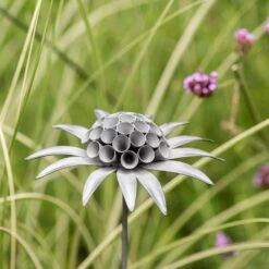 Scabiosa 'deadhead' Stake - Aged Zinc -GardenGlamour pr2000041722 card5 lg