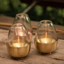 Tulip Tealight Holder - Brass -GardenGlamour pr2000046889 card6 lg