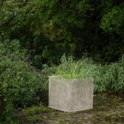 Square Terrace Planter - Weathered Cream -GardenGlamour pr2000048723 card6 lg